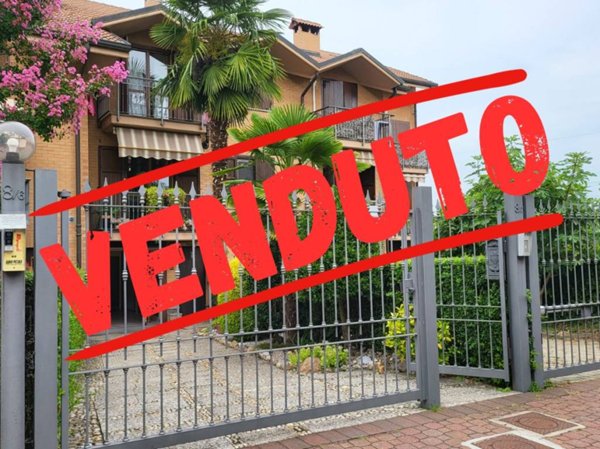 casa indipendente in vendita a Lombardore