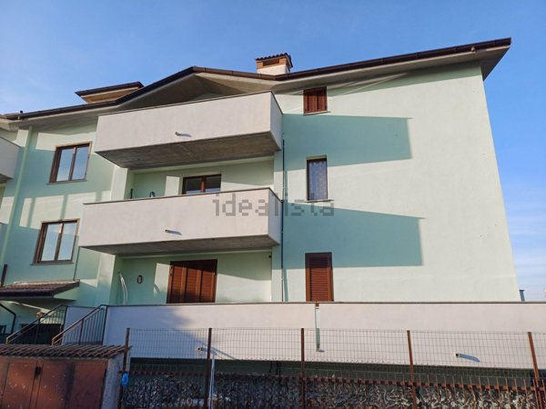 appartamento in vendita a Torrevecchia Pia in zona Zibido al Lambro