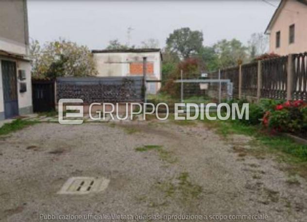 negozio in vendita a Torrevecchia Pia in zona Zibido al Lambro