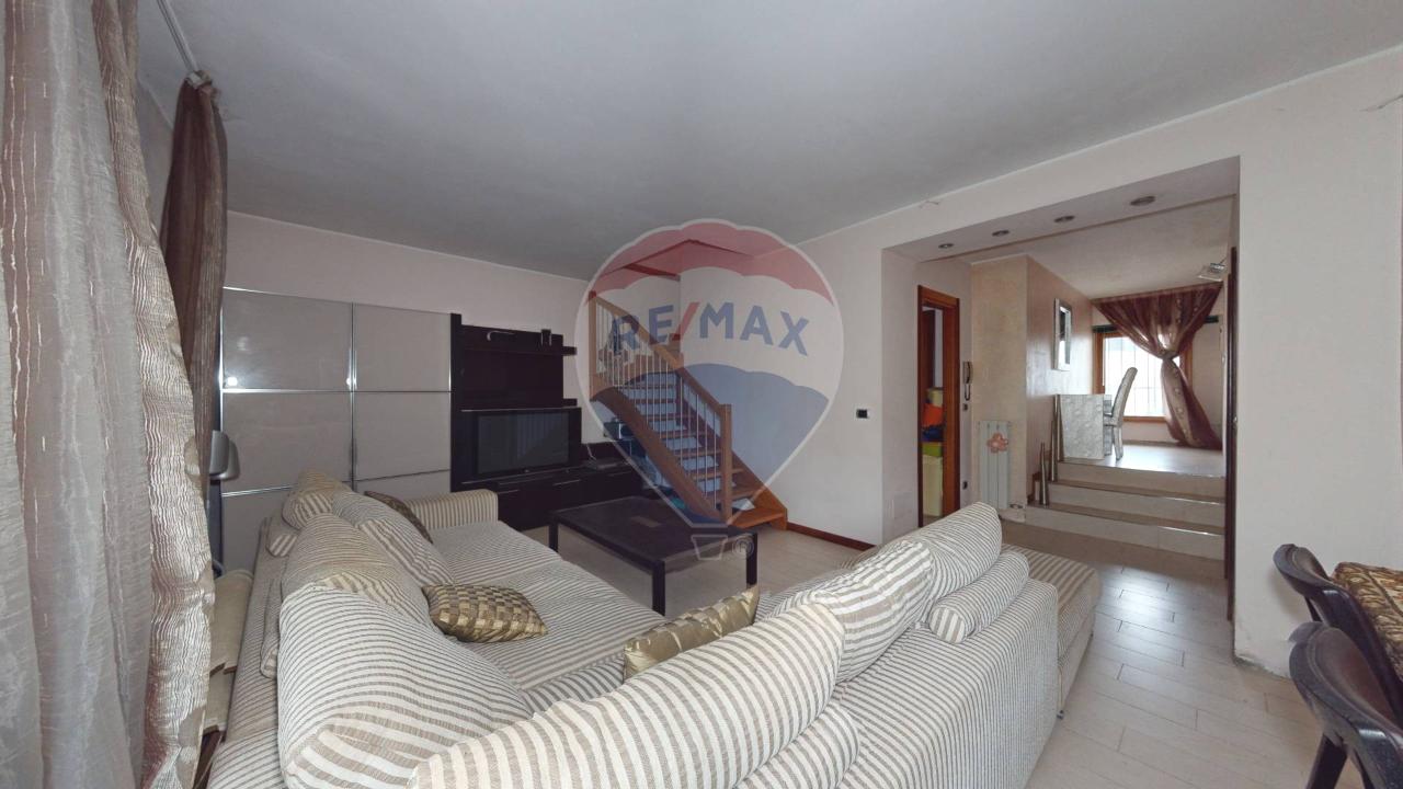 casa indipendente in vendita a Torrevecchia Pia