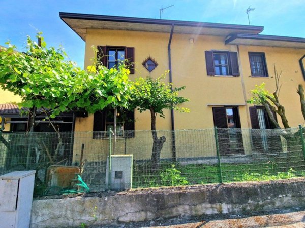 casa indipendente in vendita a Torrevecchia Pia