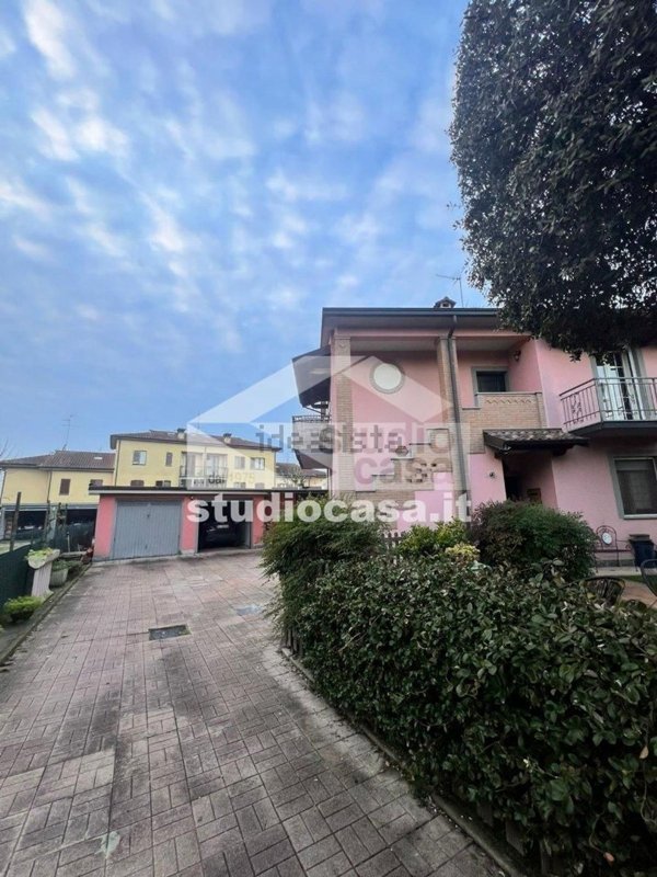casa indipendente in vendita a Torrevecchia Pia in zona Vigonzone