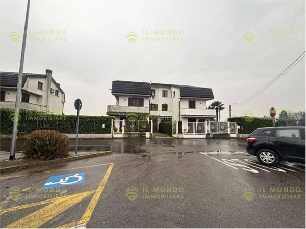 casa indipendente in vendita a Torrevecchia Pia