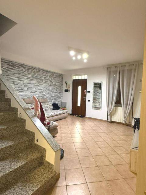 casa indipendente in vendita a Torrevecchia Pia