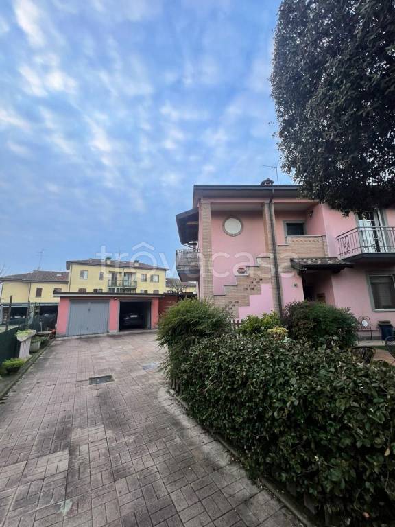 casa indipendente in vendita a Torrevecchia Pia in zona Vigonzone