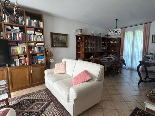 casa indipendente in vendita a Torrevecchia Pia in zona Zibido al Lambro