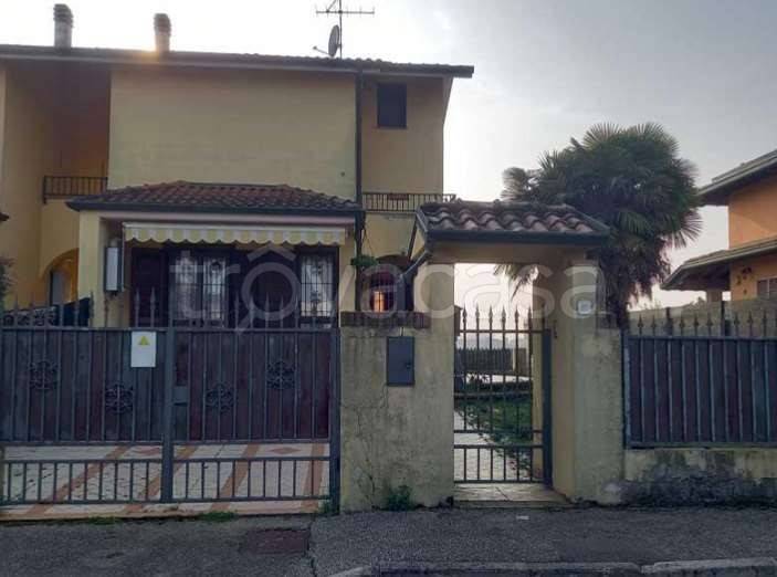 casa indipendente in vendita a Torrevecchia Pia