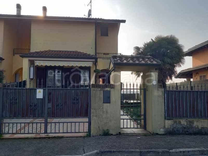 casa indipendente in vendita a Torrevecchia Pia