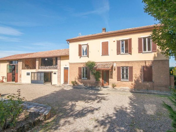 casa indipendente in vendita a Torricella Verzate
