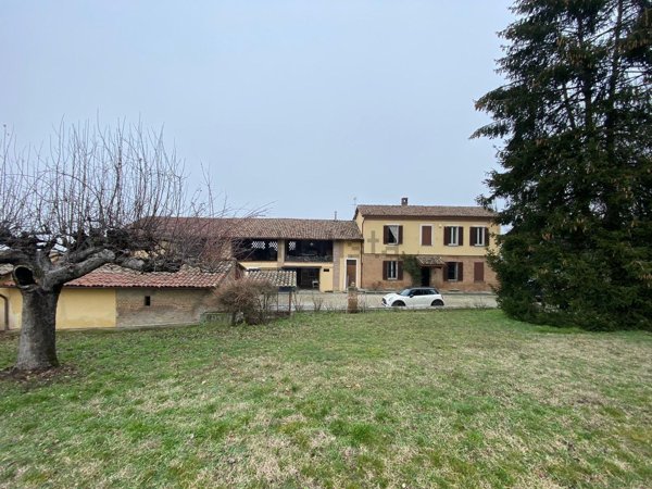 casa indipendente in vendita a Torricella Verzate