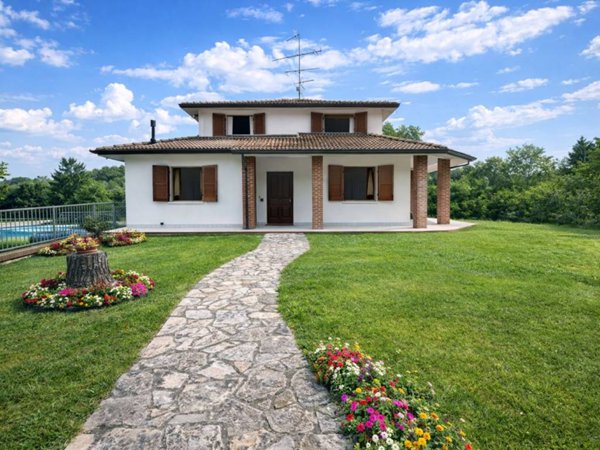 casa indipendente in vendita a Torricella Verzate