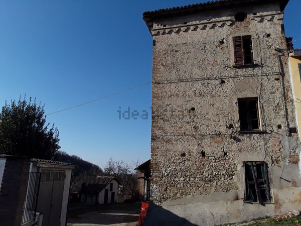 casa indipendente in vendita a Torricella Verzate