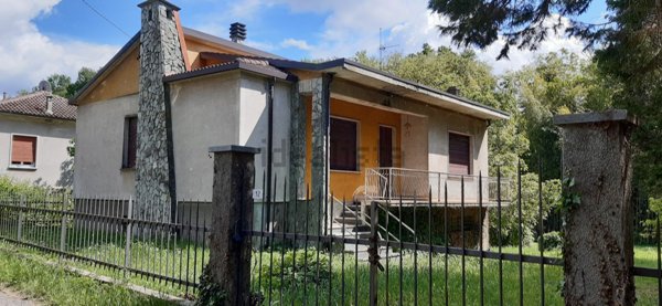 casa indipendente in vendita a Torricella Verzate