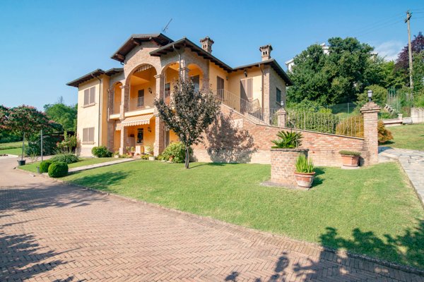 casa indipendente in vendita a Torricella Verzate