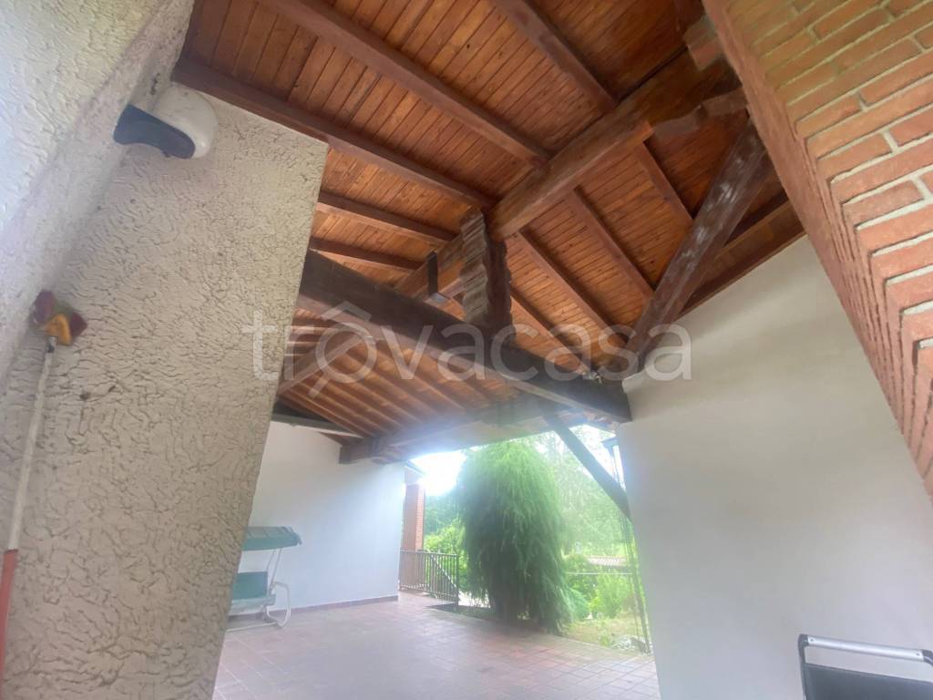 casa indipendente in vendita a Torricella Verzate