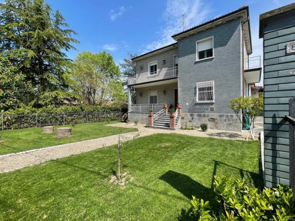 casa indipendente in vendita a Torricella Verzate