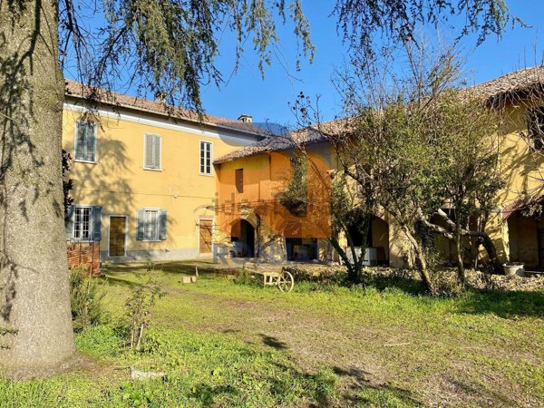 casale in vendita a Travacò Siccomario