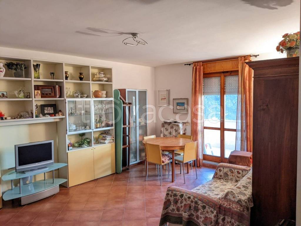 appartamento in vendita a Travacò Siccomario in zona Rotta
