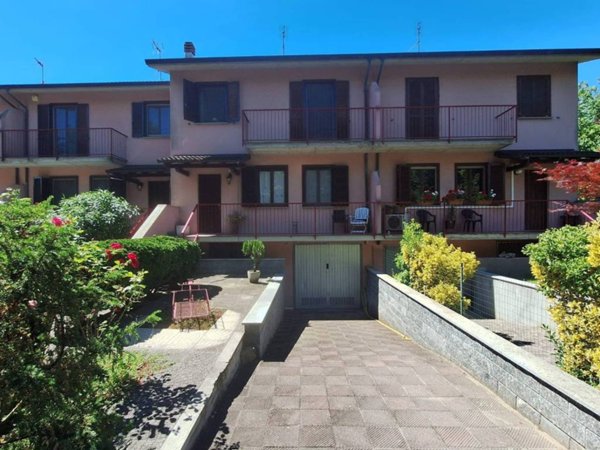 casa indipendente in vendita a Travacò Siccomario