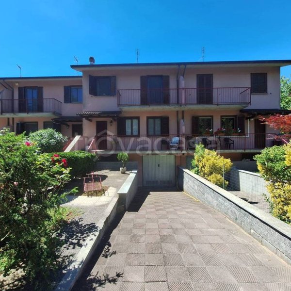 casa indipendente in vendita a Travacò Siccomario