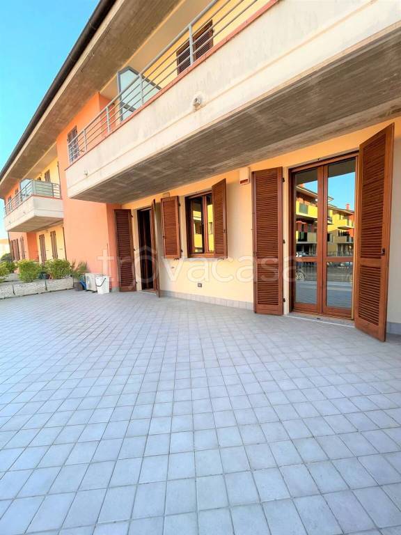 appartamento in vendita a Travacò Siccomario