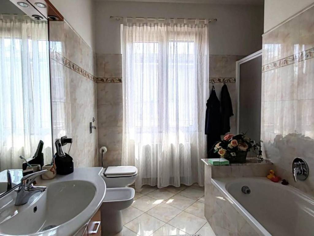 casa indipendente in vendita a Travacò Siccomario in zona Rotta
