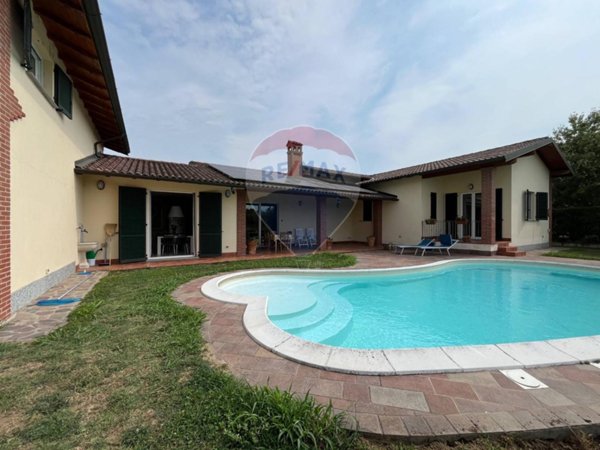 casa indipendente in vendita a Travacò Siccomario