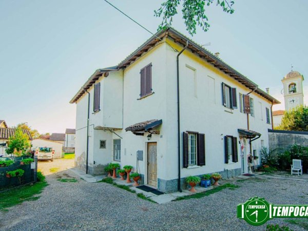 casa indipendente in vendita a Travacò Siccomario