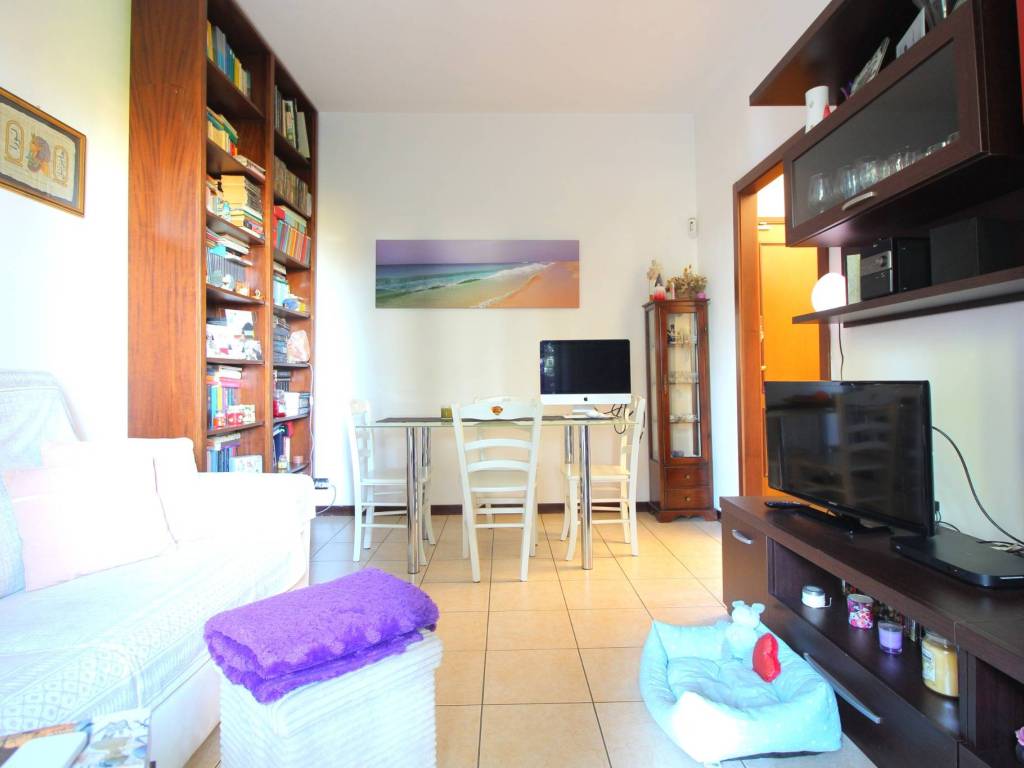 appartamento in vendita a Travacò Siccomario in zona Chiavica