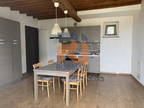 appartamento in vendita a Travacò Siccomario in zona Valbona