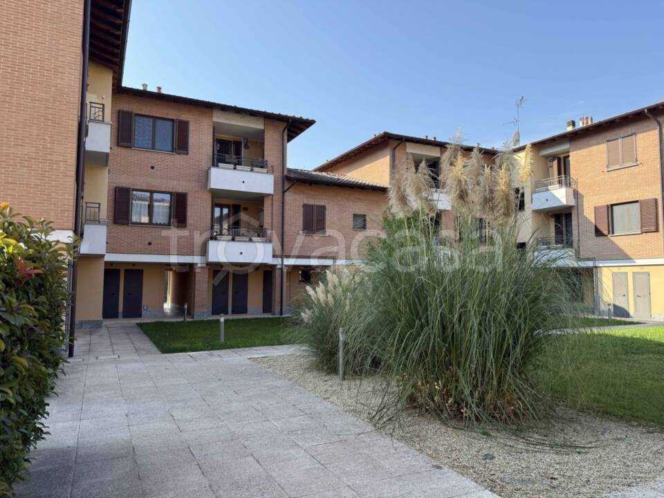 appartamento in vendita a Travacò Siccomario