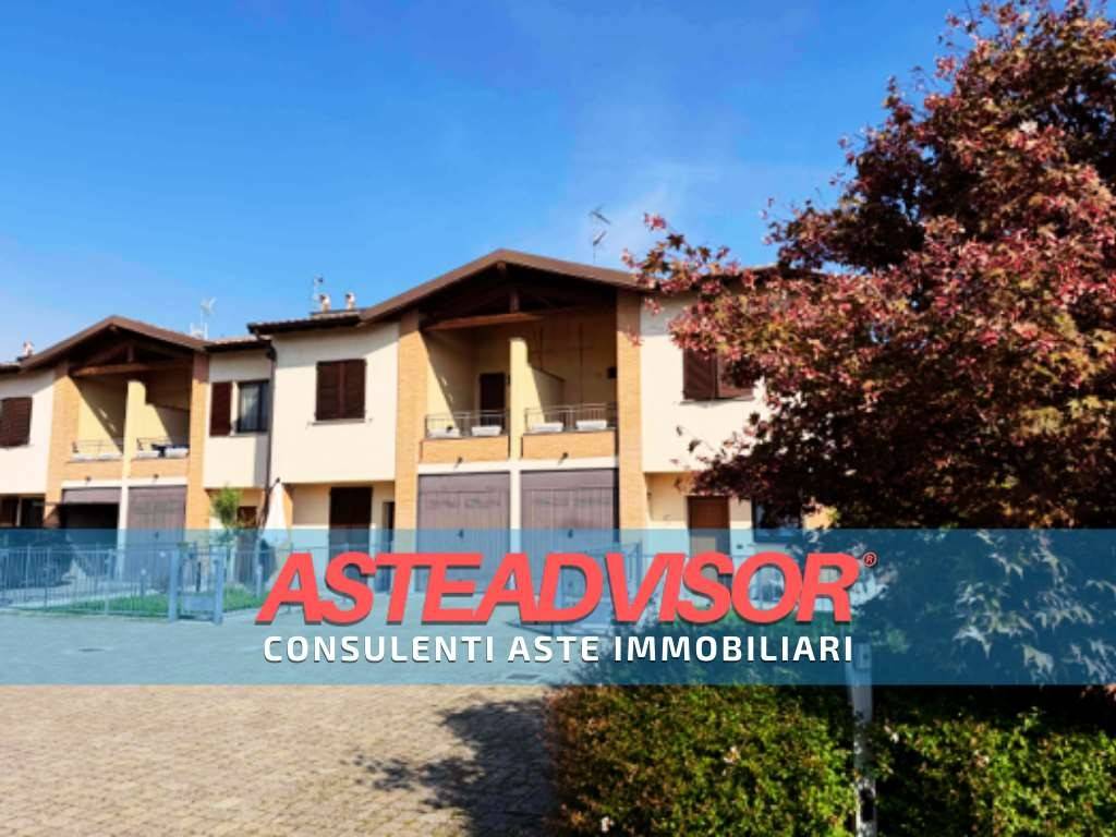 casa indipendente in vendita a Travacò Siccomario