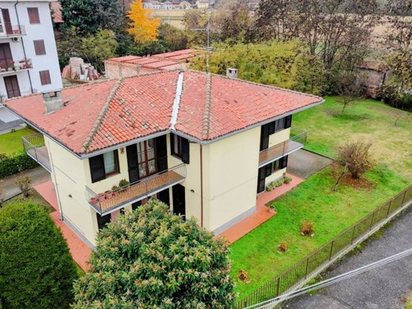casa indipendente in vendita a Travacò Siccomario in zona Chiavica