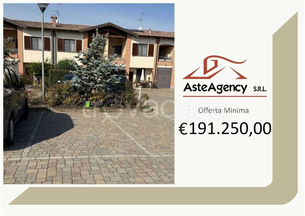 casa indipendente in vendita a Travacò Siccomario