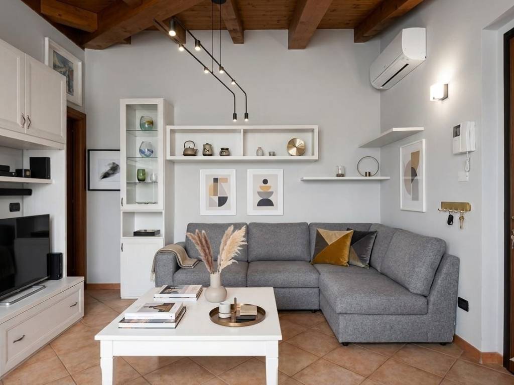 appartamento in vendita a Travacò Siccomario