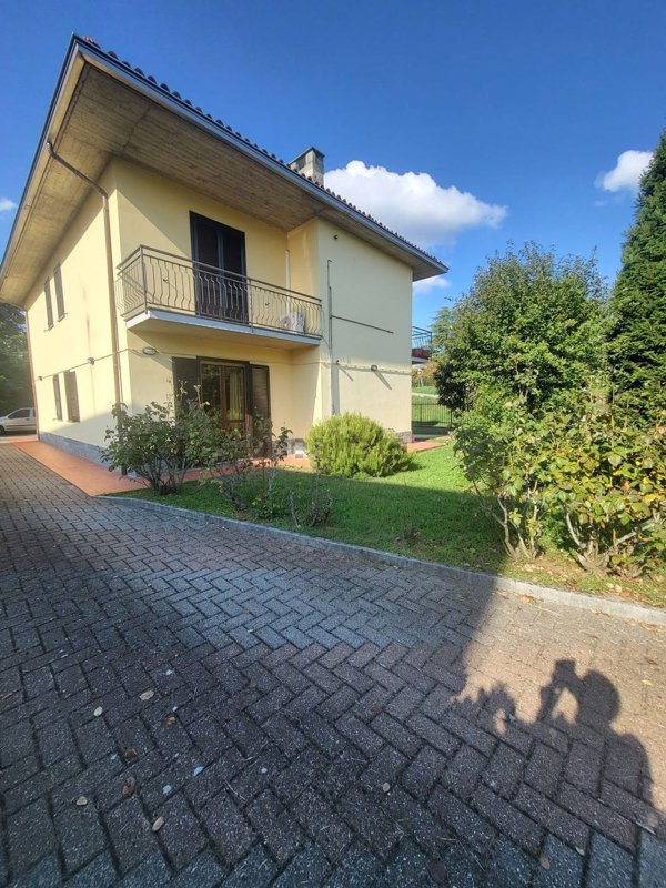 casa indipendente in vendita a Travacò Siccomario