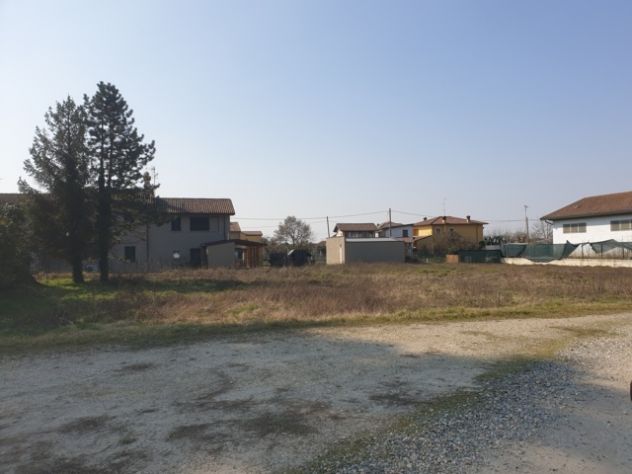 terreno agricolo in vendita a Travacò Siccomario