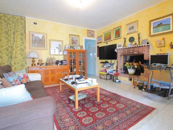 casa semindipendente in vendita a Travacò Siccomario