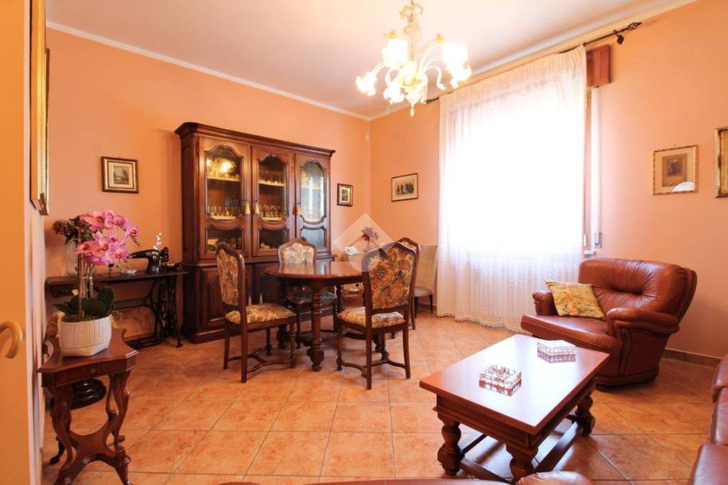 appartamento in vendita a Travacò Siccomario