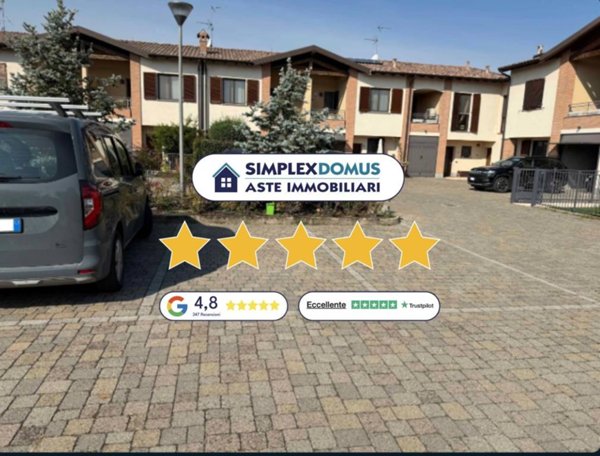 casa indipendente in vendita a Travacò Siccomario