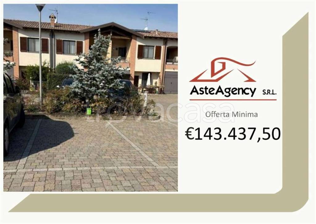 casa indipendente in vendita a Travacò Siccomario