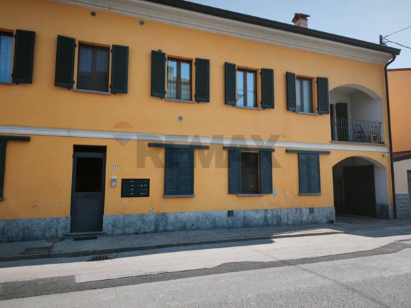 appartamento in vendita a Travacò Siccomario in zona Mezzano