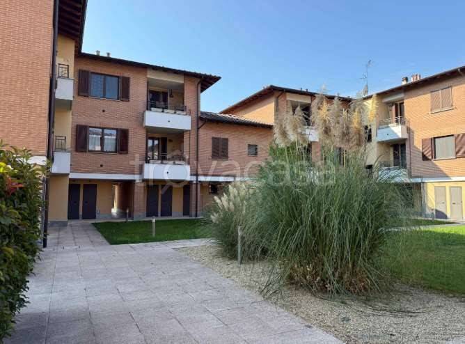 appartamento in vendita a Travacò Siccomario