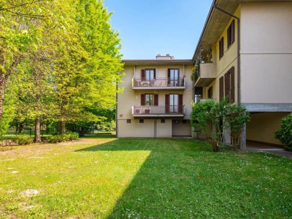 appartamento in vendita a Travacò Siccomario in zona Rotta