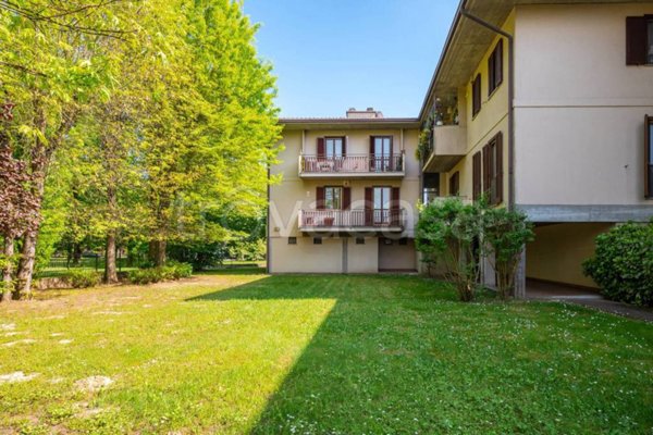 appartamento in vendita a Travacò Siccomario in zona Rotta