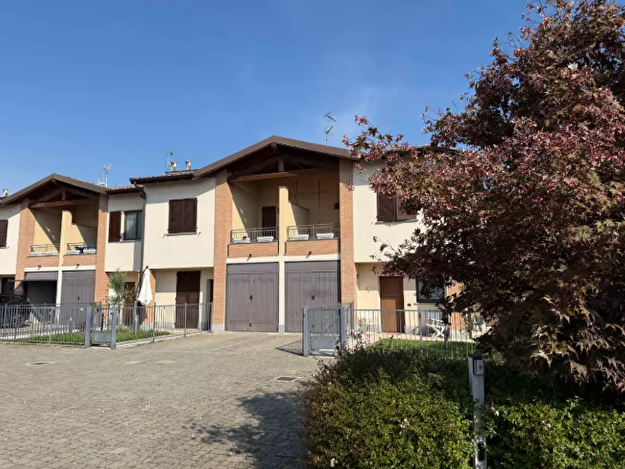 casa indipendente in vendita a Travacò Siccomario