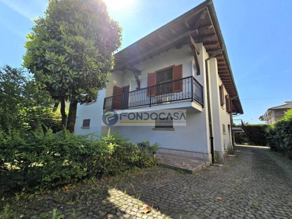 casa indipendente in vendita a Travacò Siccomario in zona Rotta