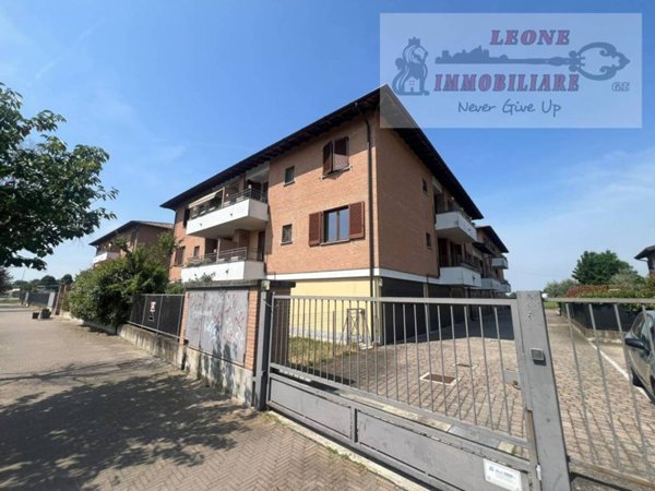 appartamento in vendita a Travacò Siccomario in zona Mezzano