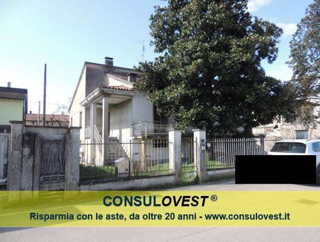 casa indipendente in vendita a Trivolzio