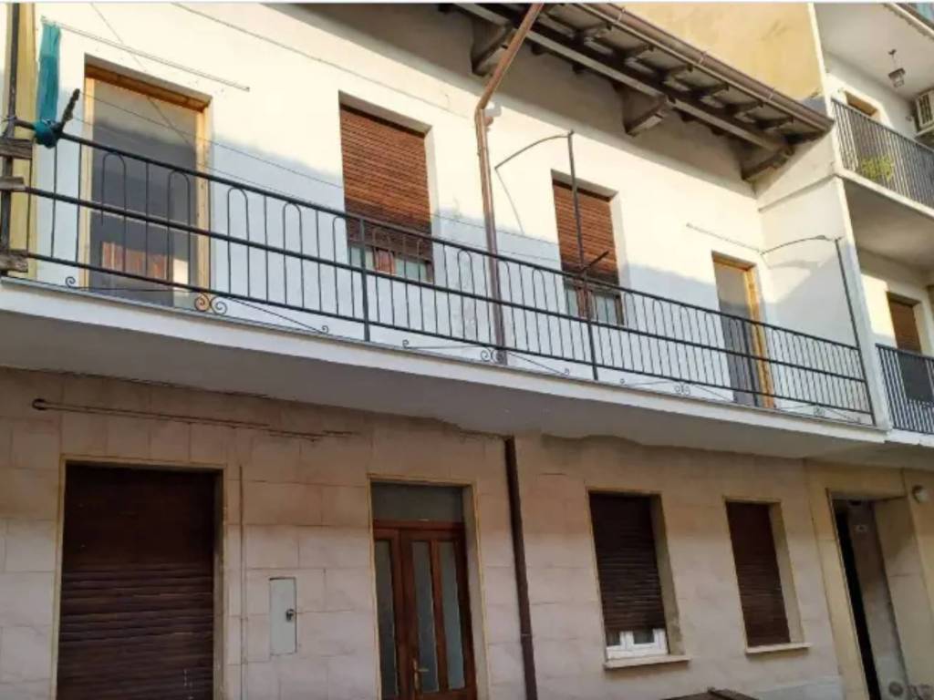casa indipendente in vendita a Tromello